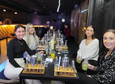 cocktail class in london