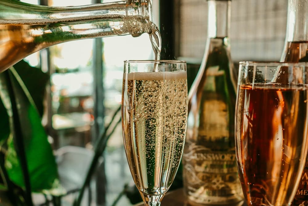 afternoon tea with Prosecco