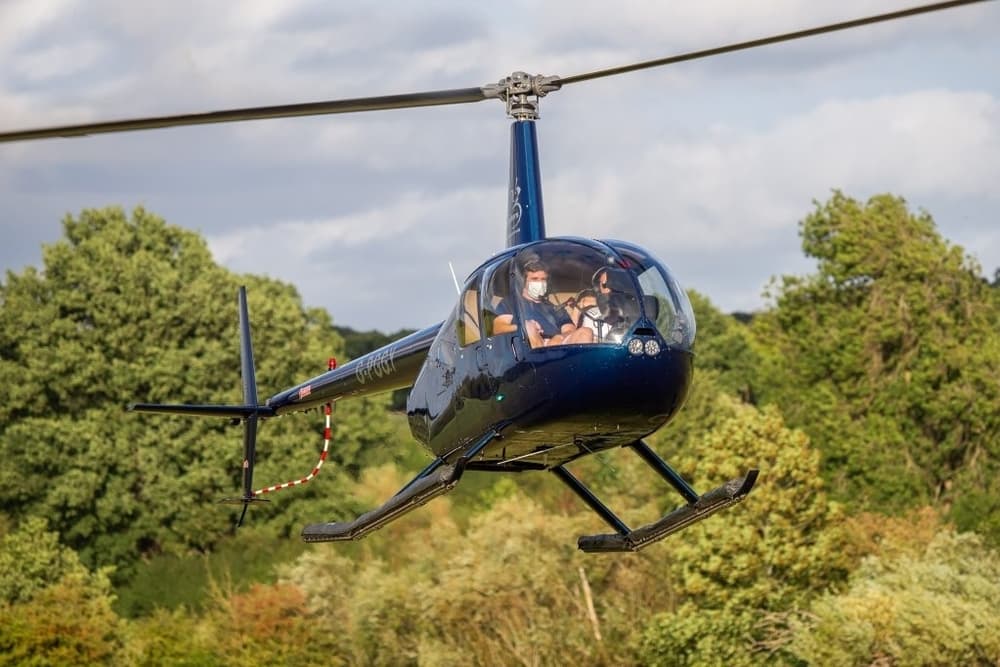 25 minute helicopter trial lesson in a robinson r44 helicopter