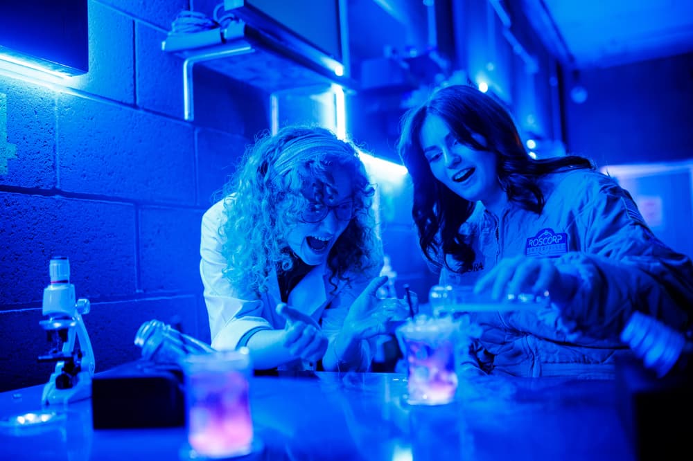 immersive cocktail experience at avora london