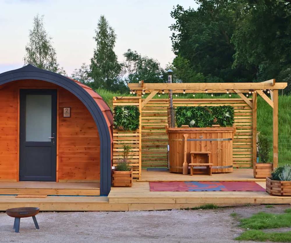Pod with Tub Woods View