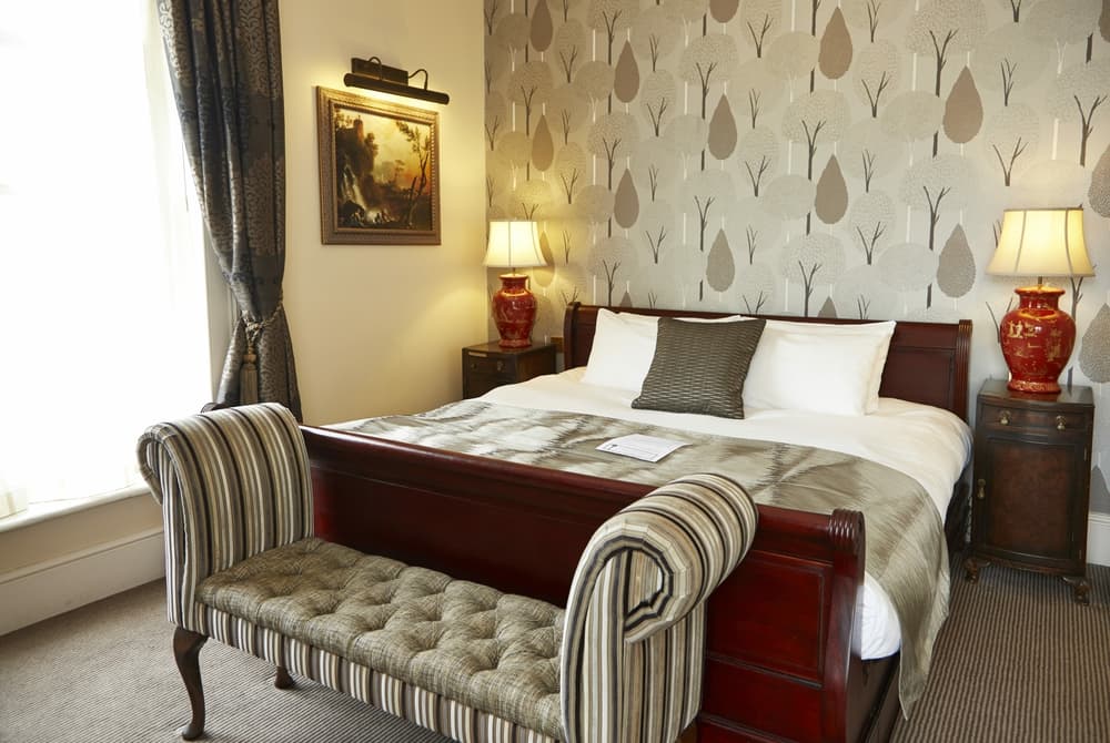 Overnight break for 2