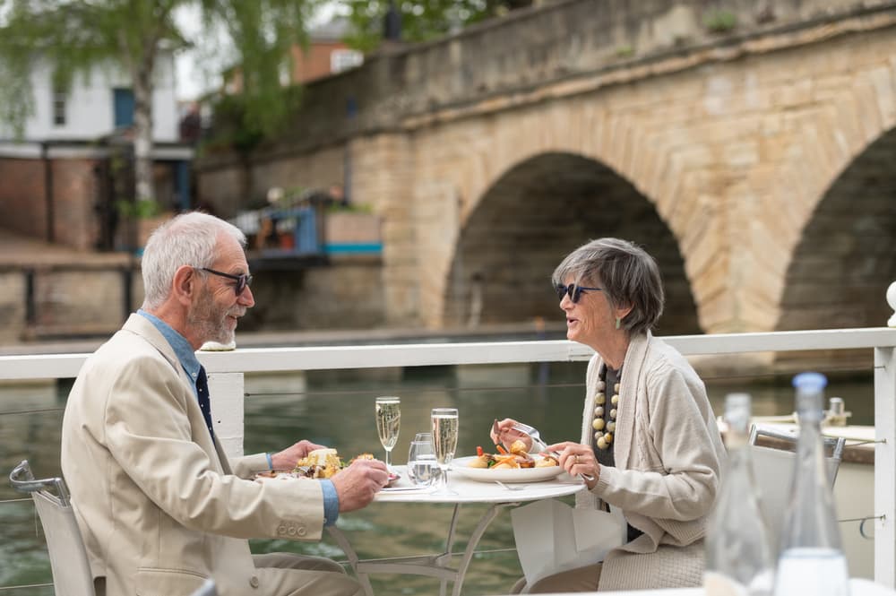 oxford river cruise with meal at the folly restaurant