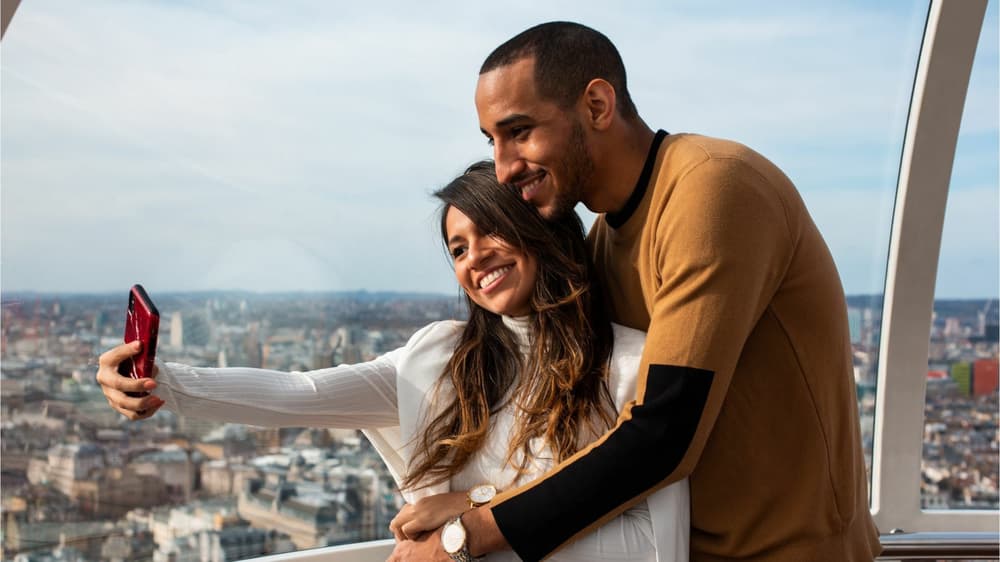 London eye couple