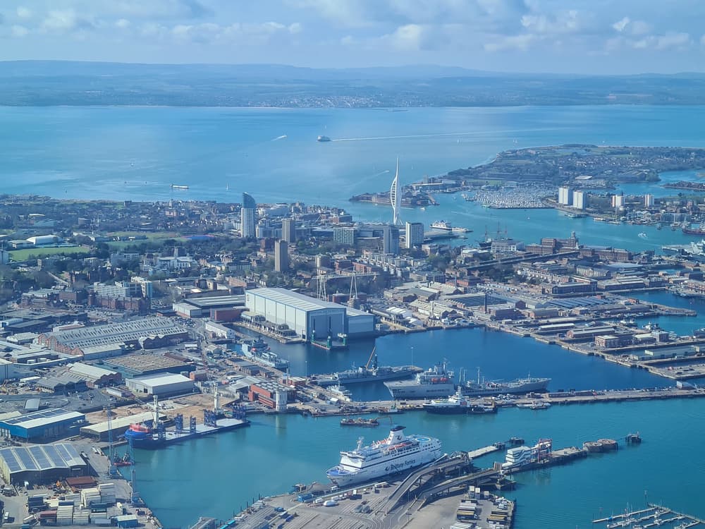 Portsmouth and isle of wight helicopter flight experience