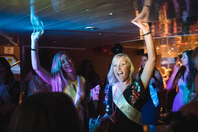 party nights afloat york river cruise