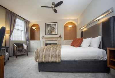 Superior Suite 12 min