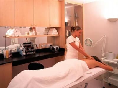person having a beauty treatment at a spa at the Crowne plaza marlow hotel