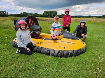 Hovercraft team