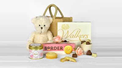 Hugs for mum gift hamper
