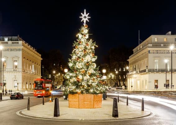 london by night christmas lights bus tour and hotel stay for two