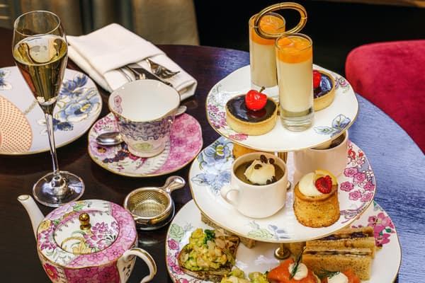 Prosecco afternoon tea