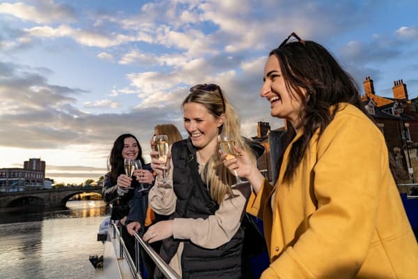 River cruise with prosecco