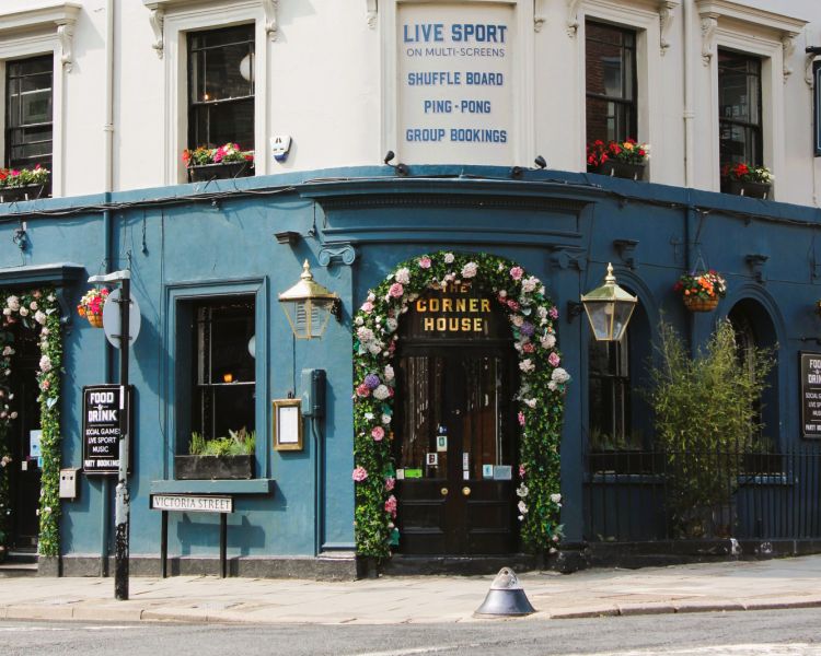 The front of the corner house gastro pub
