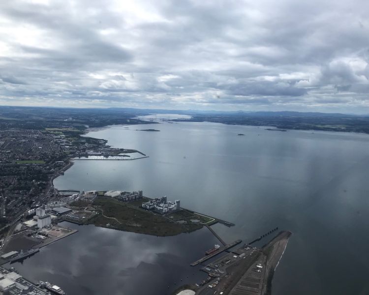 30 minute edinburgh helicopter sightseeing tour