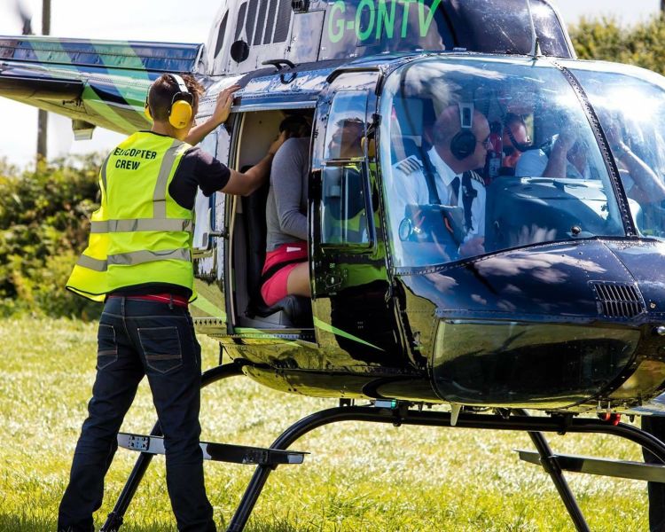 30 minute manchester helicopter sightseeing tour
