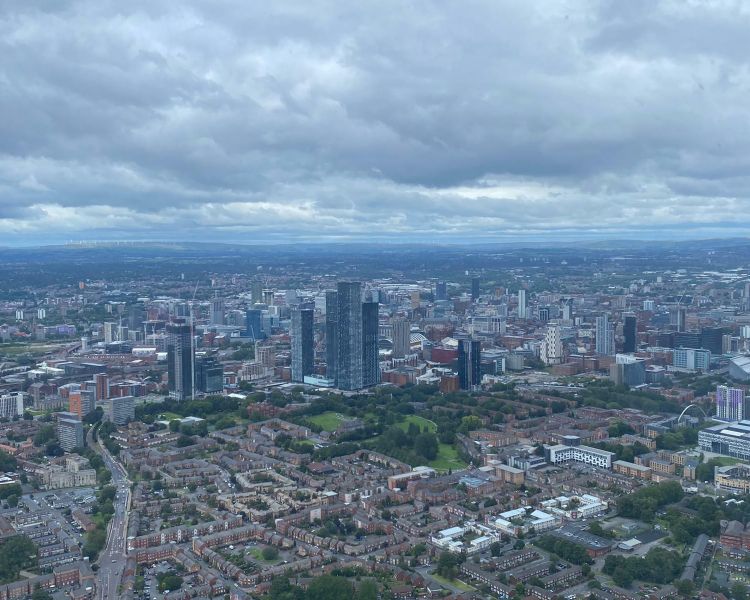 30 minute manchester helicopter sightseeing tour