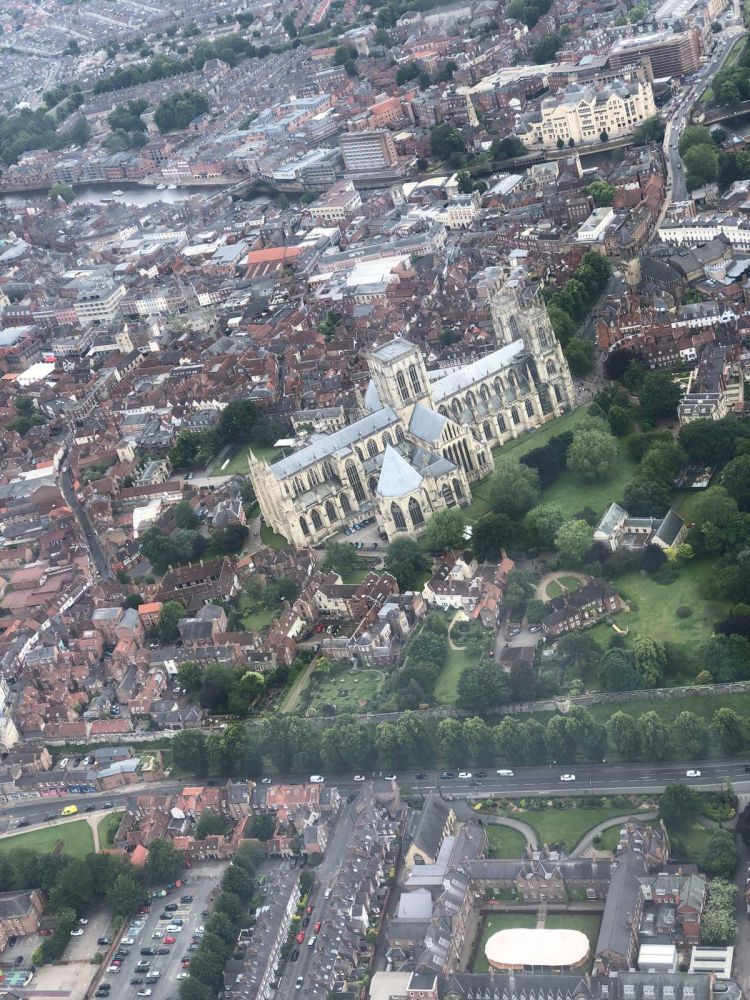 45 minute emmerdale and york helicopter sightseeing tour