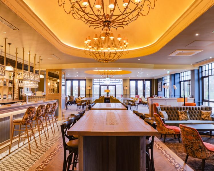 Bar dining at q hotels belton woods grantham