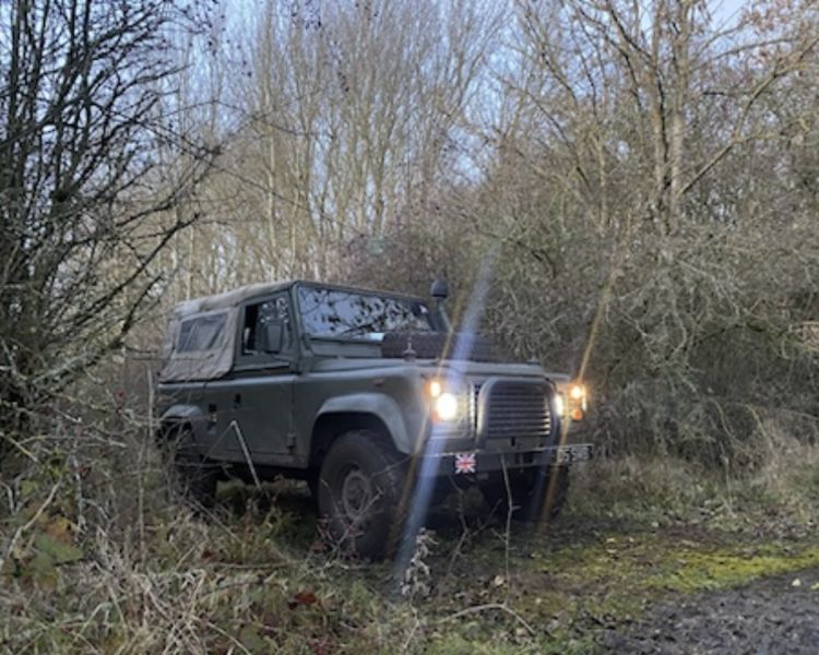 Army 90 para defender land rover driving experience