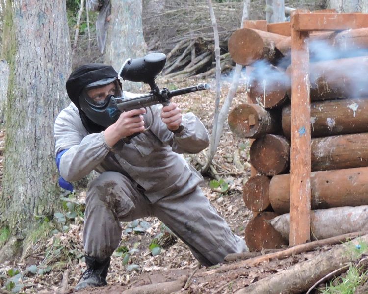 man on paintball experience wolverhampton