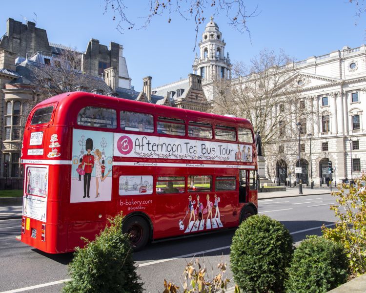 B bakery bus on london road in sunshine