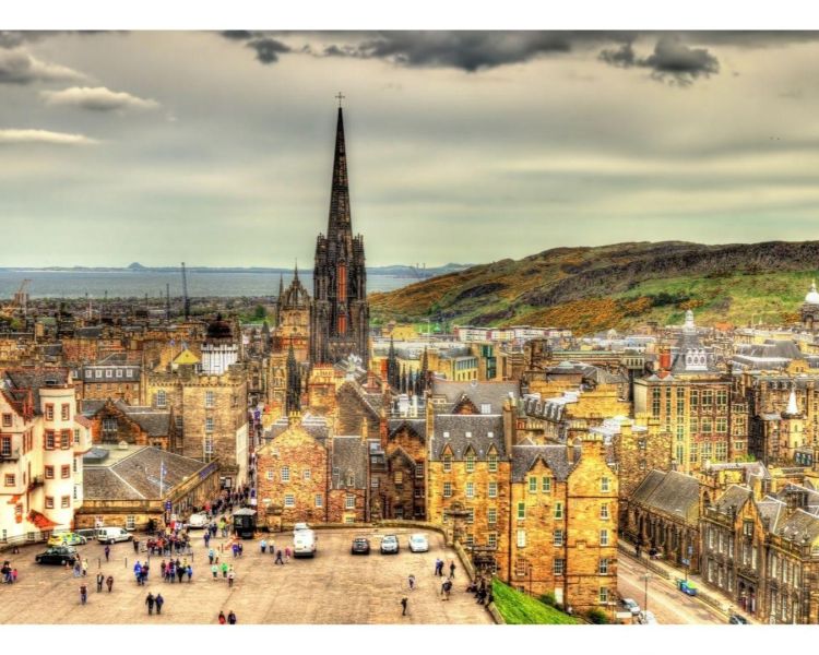 Elevated view of edinburgh city