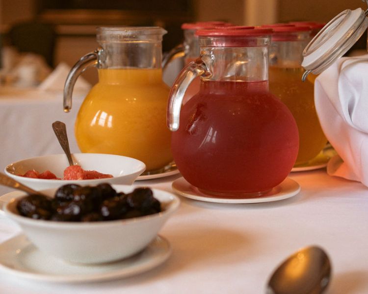 Juices and fruit at breakfast at grinkle park