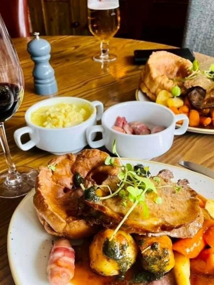 Roast and pie dinners close up