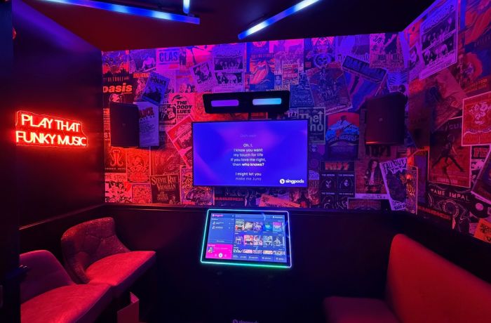Karaoke booth