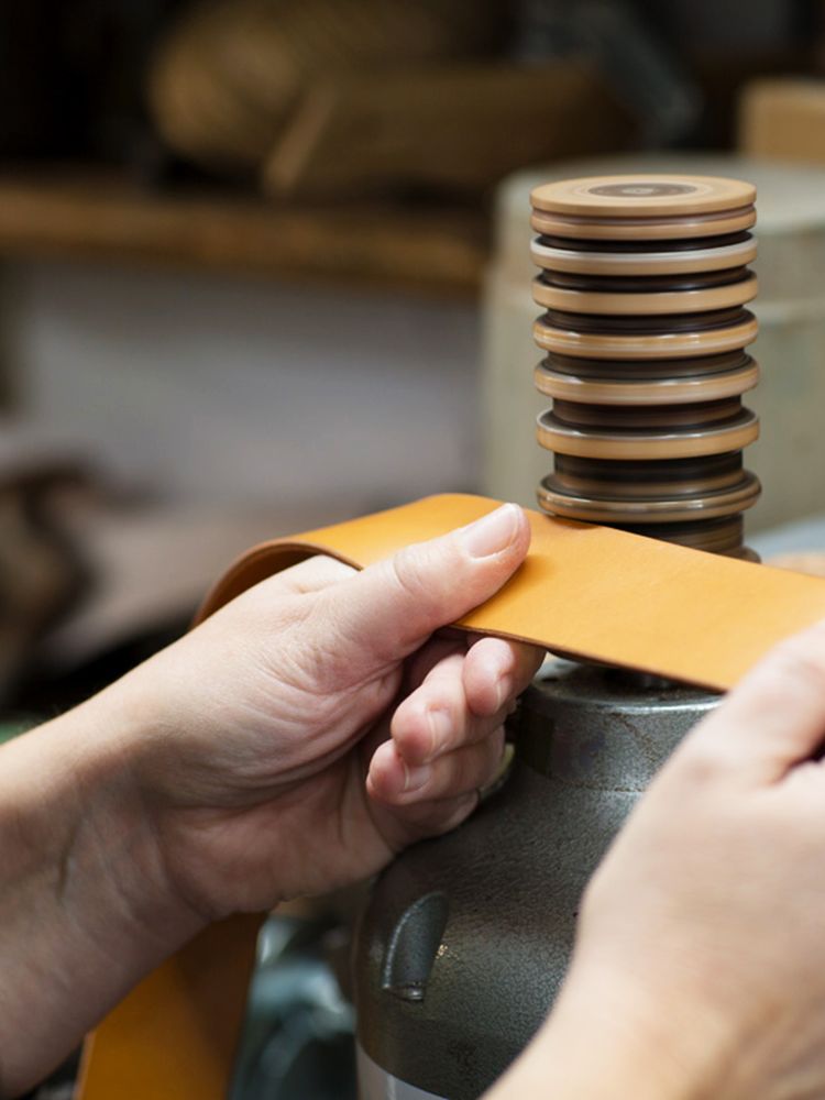 leather belt making workshop