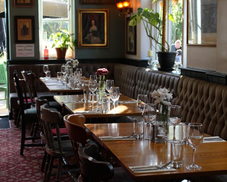 Dining tables at the royal oak pub in abbots langley