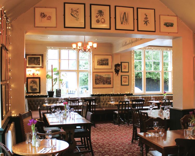 Interior of the royal oak pub in abbots langley