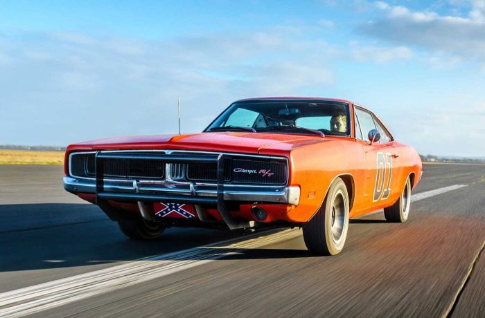 general lee - dodge charger