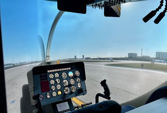 iconic city of london - helicopter pilot simulator experience