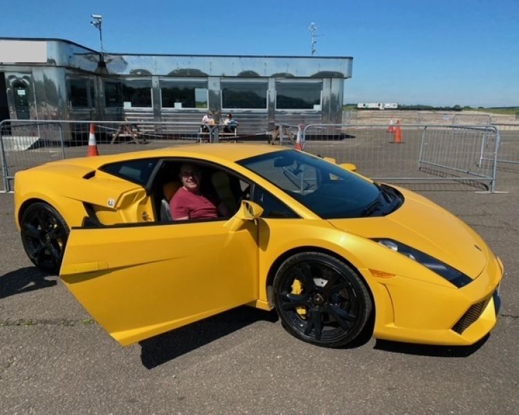 adapted supercar driving experience