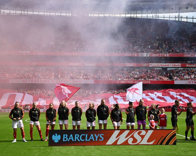 arsenal womens team lined up on pitch before match