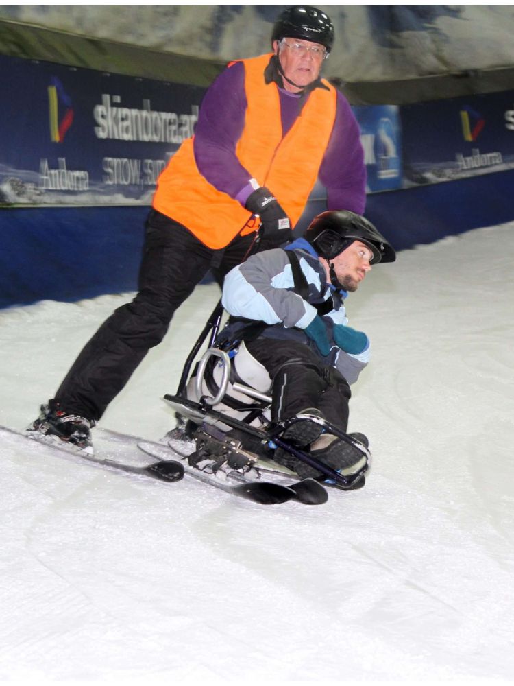 Ablenet bi skiing