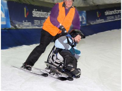 Ablenet bi skiing