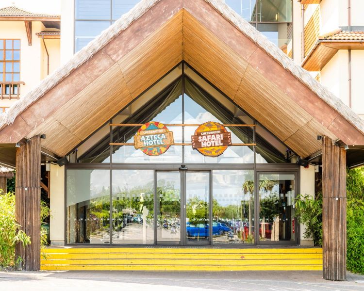 exterior of hotel at chessington world of adventures