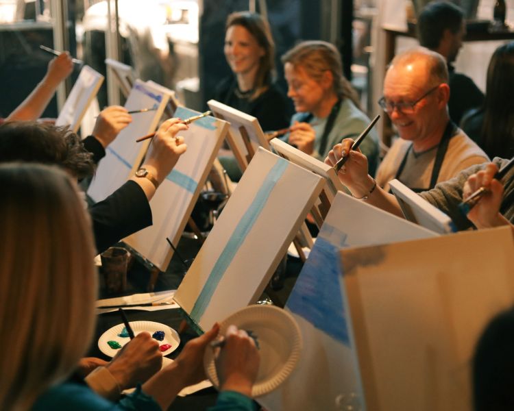 People painting copying guide