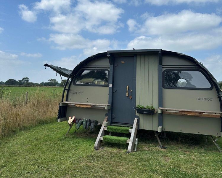 eden lodge glamping pod on glamping site