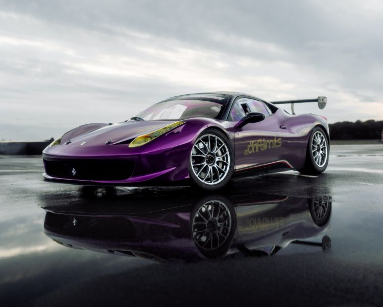 ferrari 458 on a gt race car driving experience