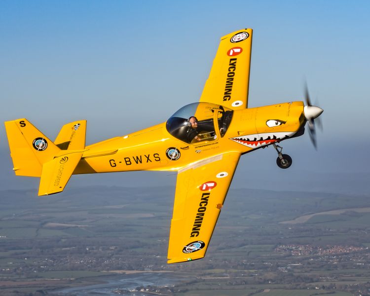 plane flying over land on fighter pilot flying experience