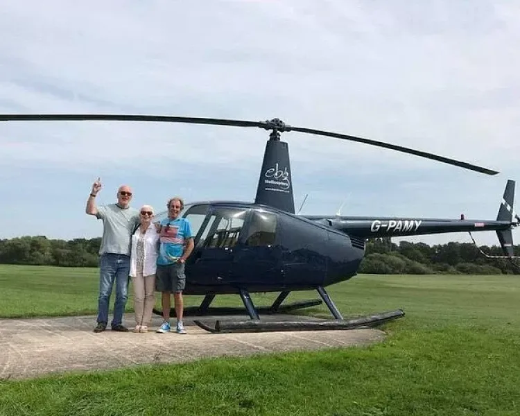 60 minute thames and medway helicopter flight experience 2