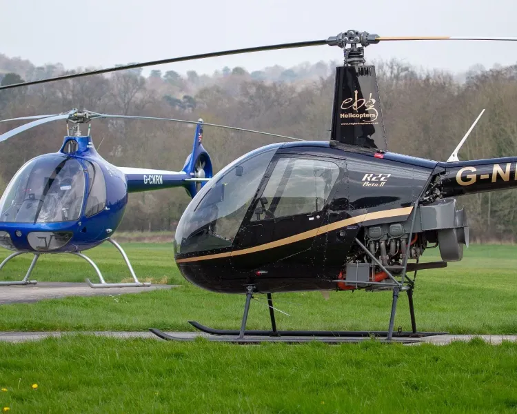 Helicopter flying lesson robinson r22 4