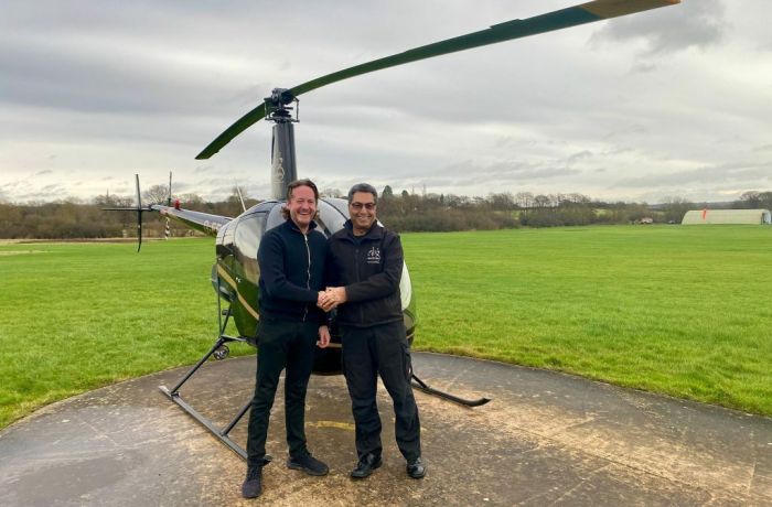 25 minute helicopter discovery trial lesson in a robinson r22