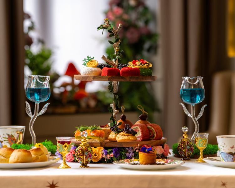 a midsummer nights dream afternoon tea at Kona, Taj 51 Buckingham Gate