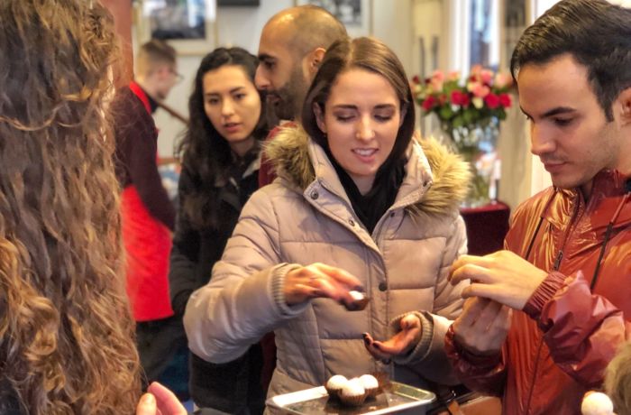 Tasting the Queens Favourite Chocolates with Chocolate Ecstasy Tours