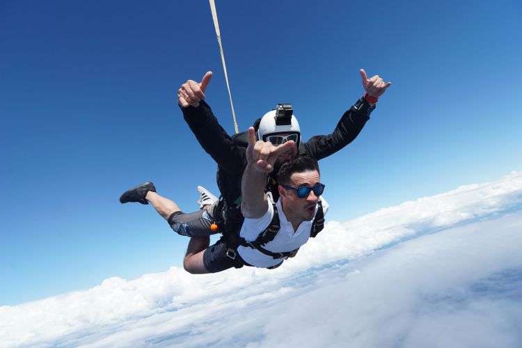 Sky dive